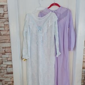 Elegant Lace Trim Nightgown Set - White and Purple